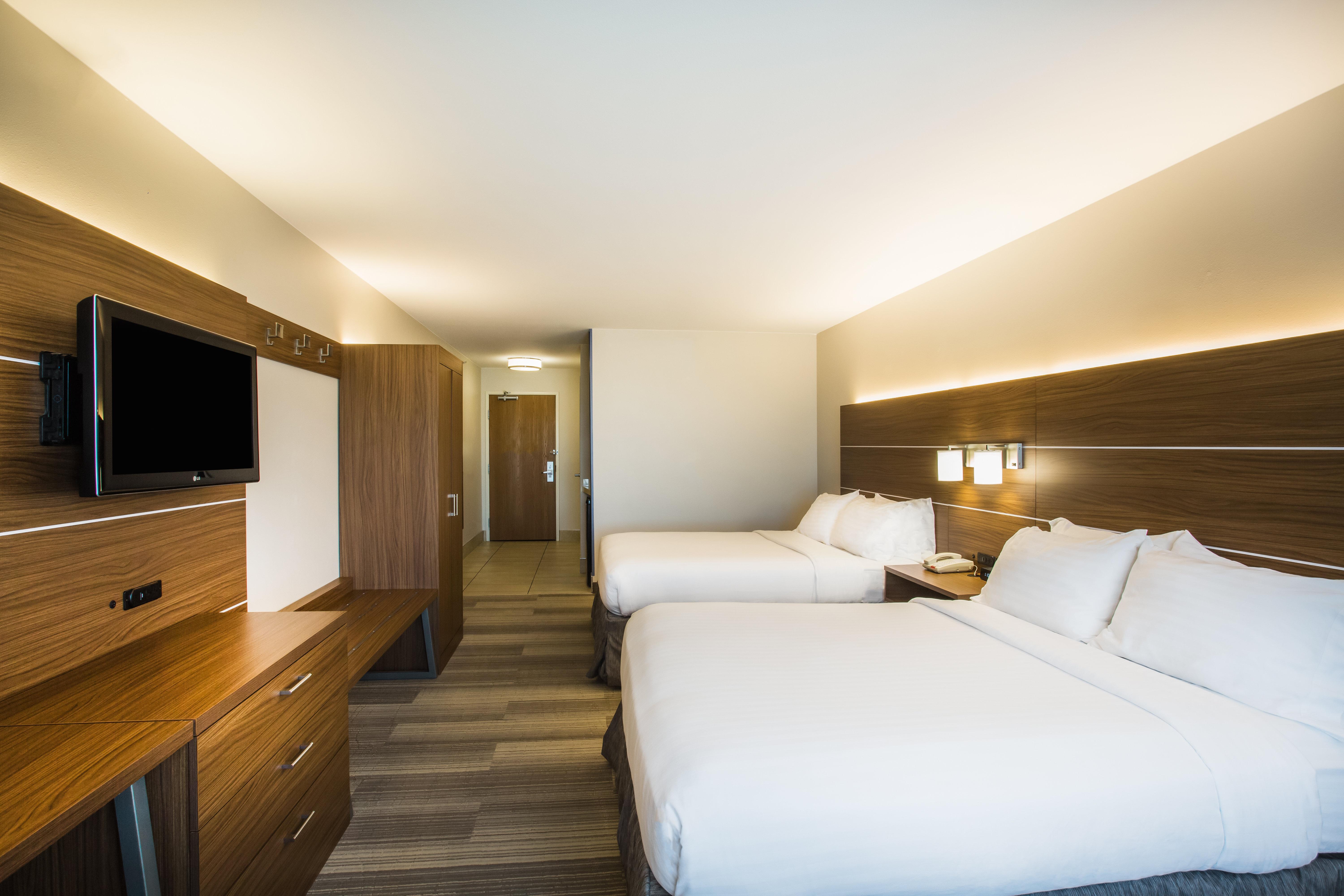 Holiday Inn Express Hotel & Suites Cedar City By Ihg Dış mekan fotoğraf