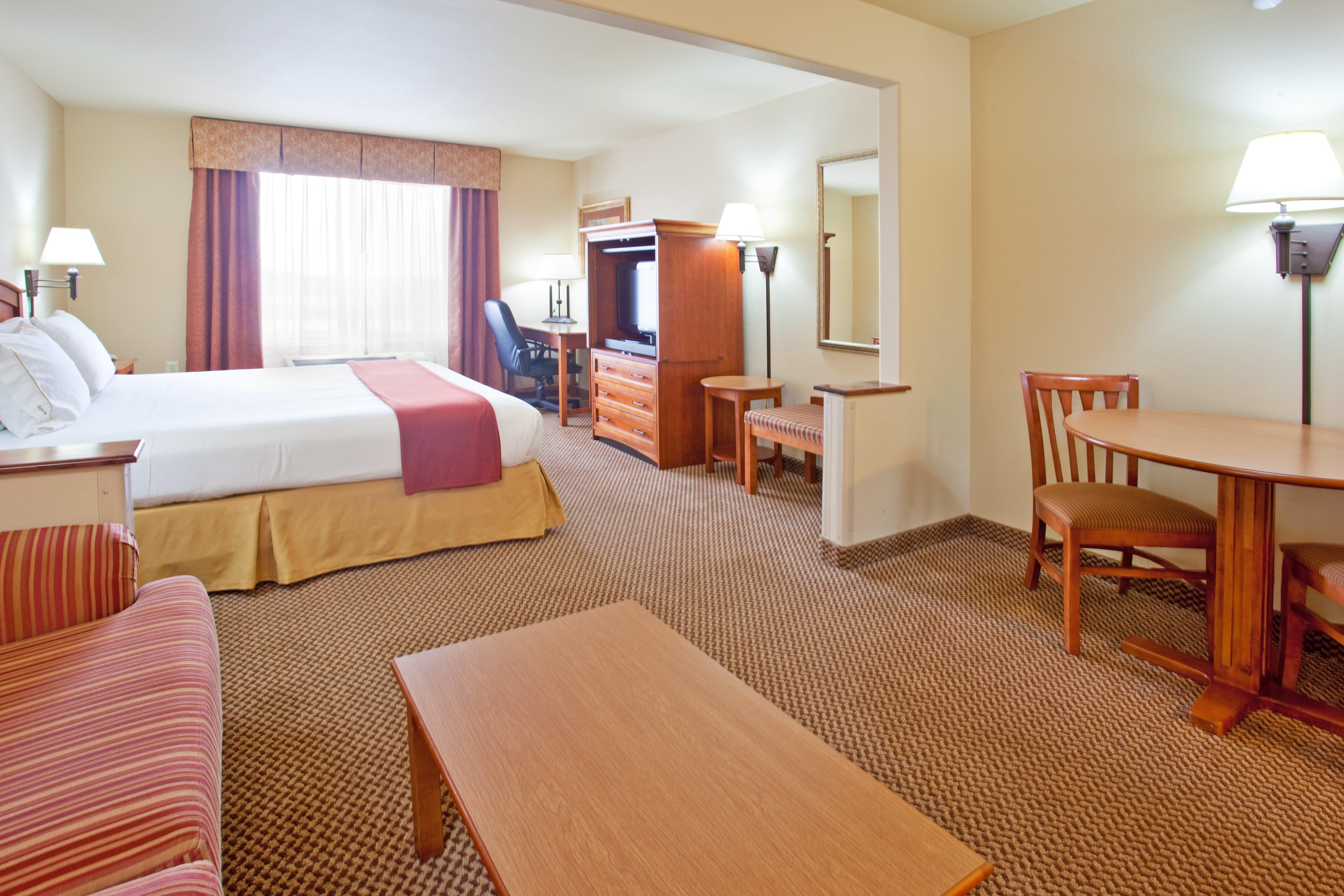 Holiday Inn Express Hotel & Suites Cedar City By Ihg Dış mekan fotoğraf