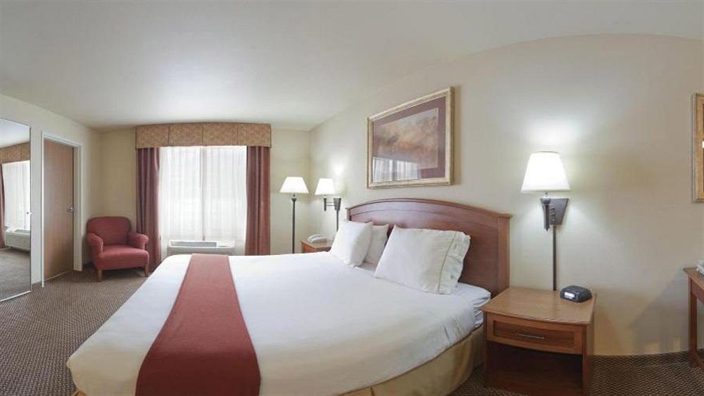 Holiday Inn Express Hotel & Suites Cedar City By Ihg Dış mekan fotoğraf
